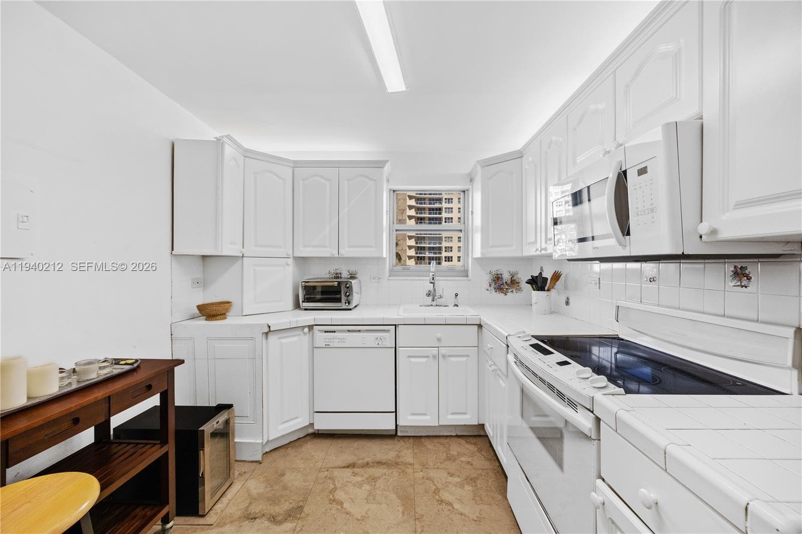5555 Collins Ave # 4B, Miami Beach FL 33140 — 10