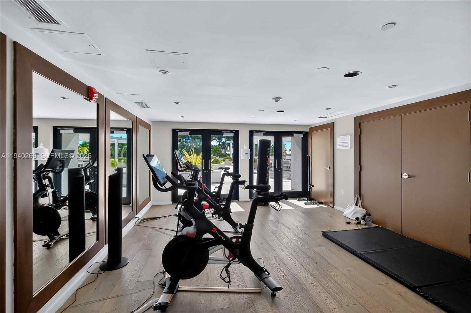 1330 West Ave # 3014, Miami Beach FL 33139 — 52