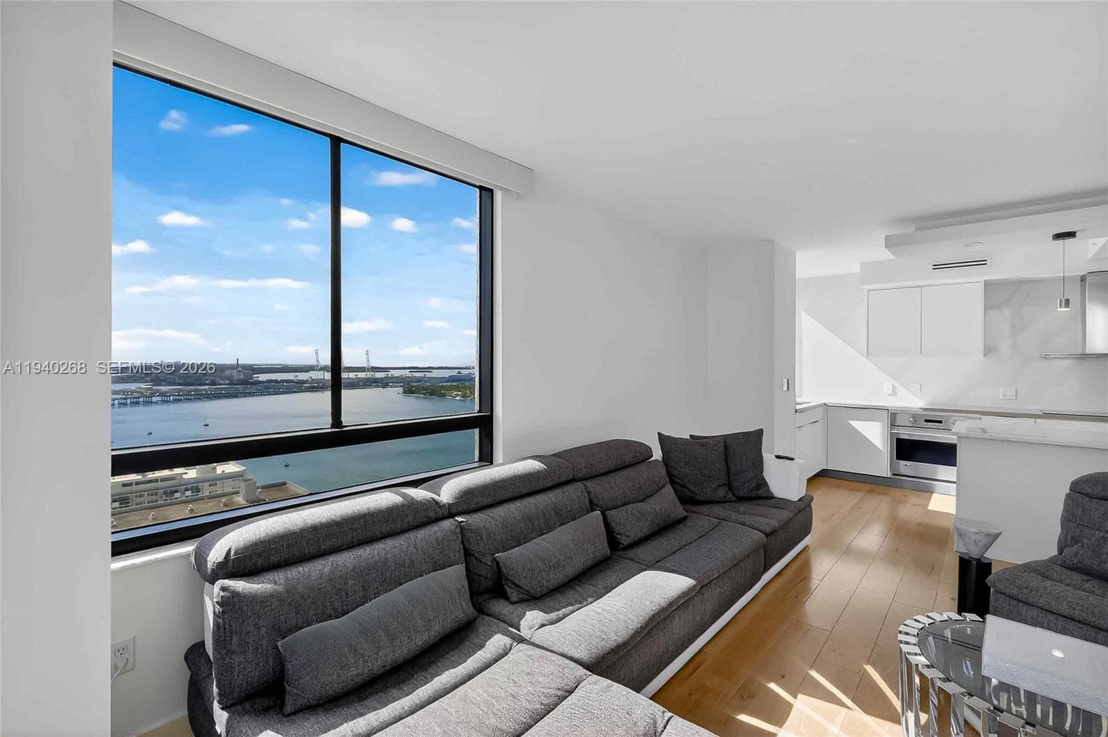 1330 West Ave # 3014, Miami Beach FL 33139 — 3