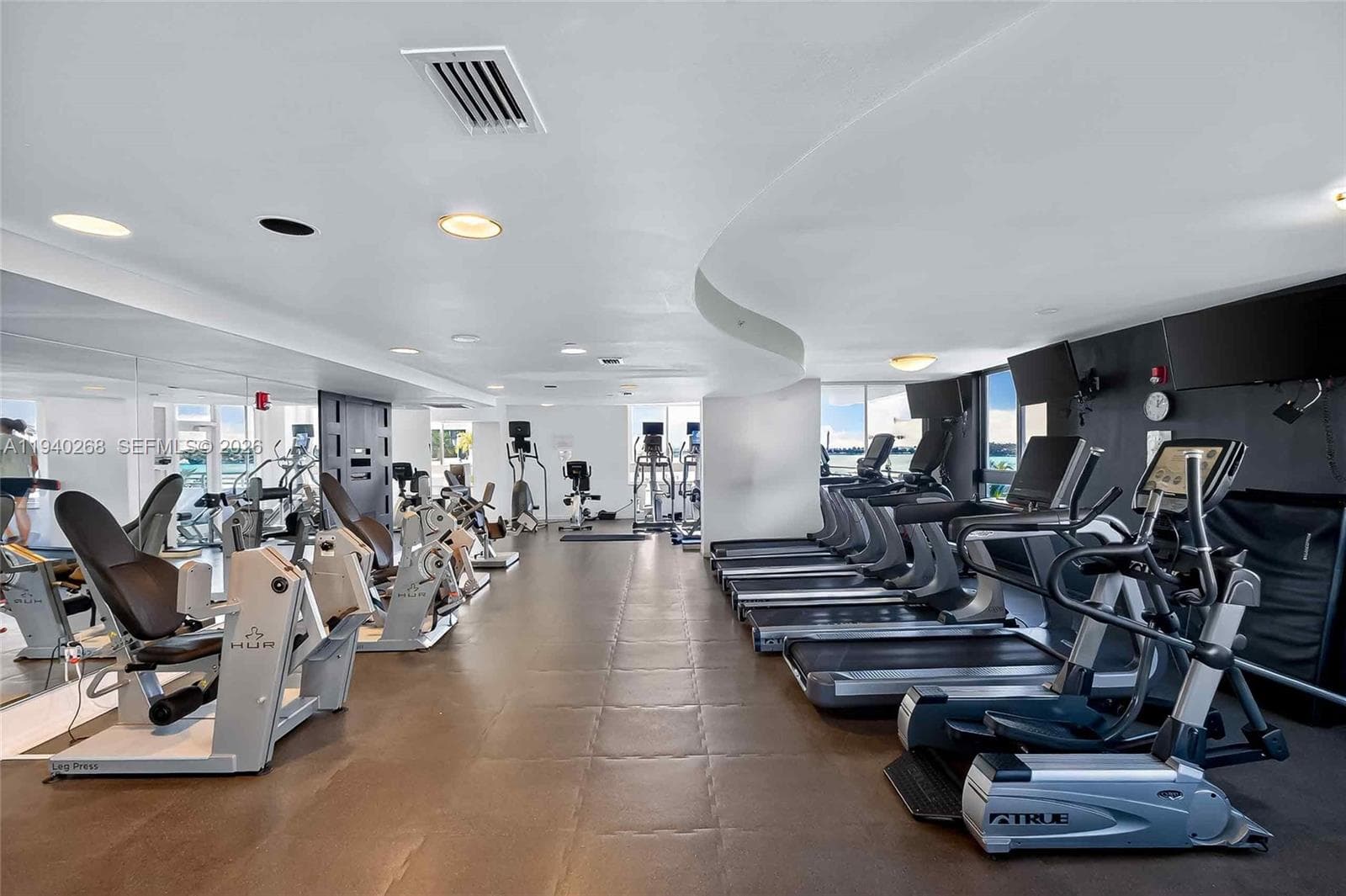 1330 West Ave # 3014, Miami Beach FL 33139 — 54