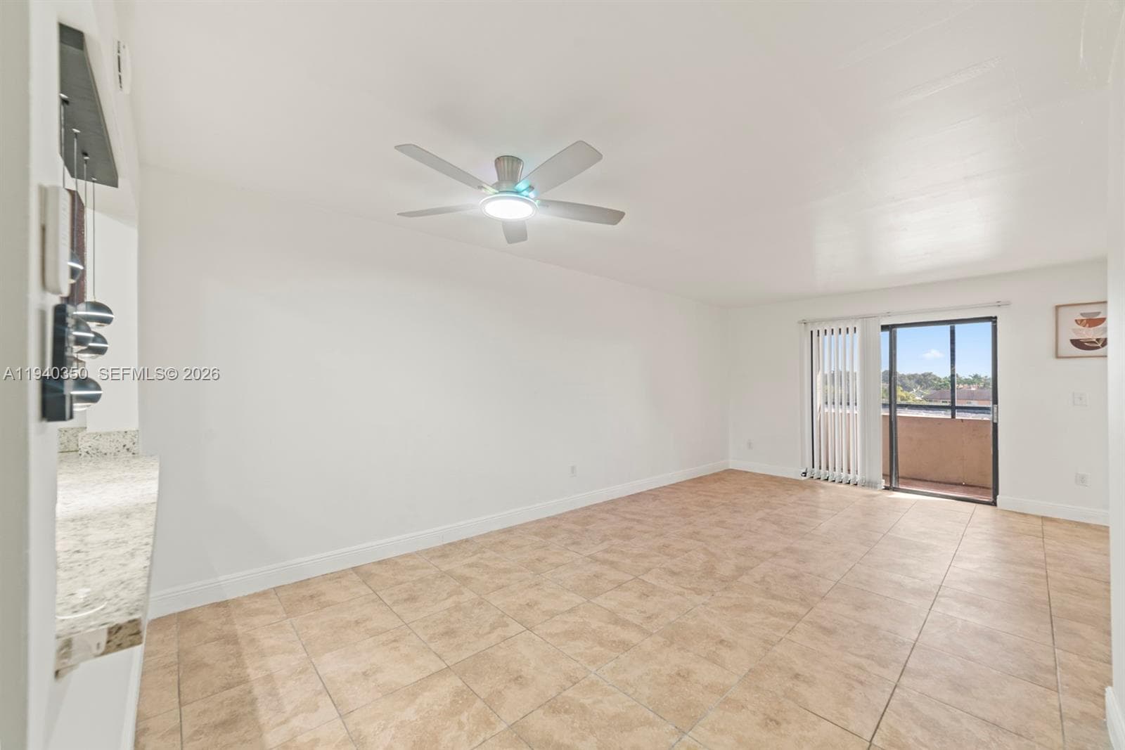 880 NE 207th Ter # 10, Miami FL 33179 — 10