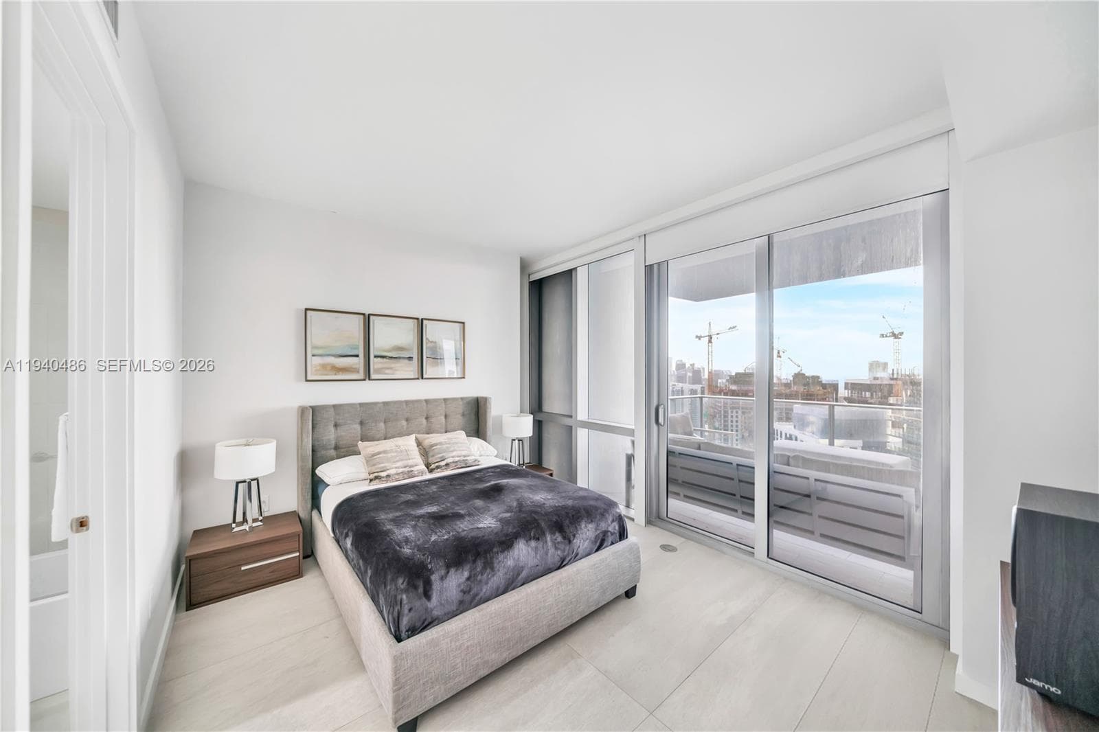 851 NE 1st Avenue # 4612, Miami FL 33132 — 26