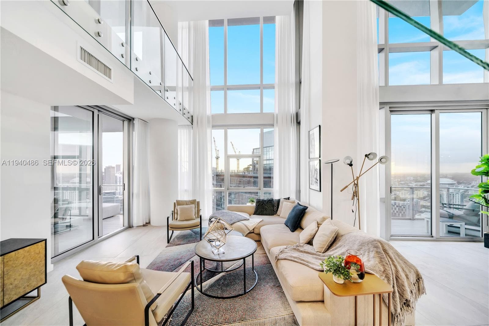 851 NE 1st Avenue # 4612, Miami FL 33132 — 3
