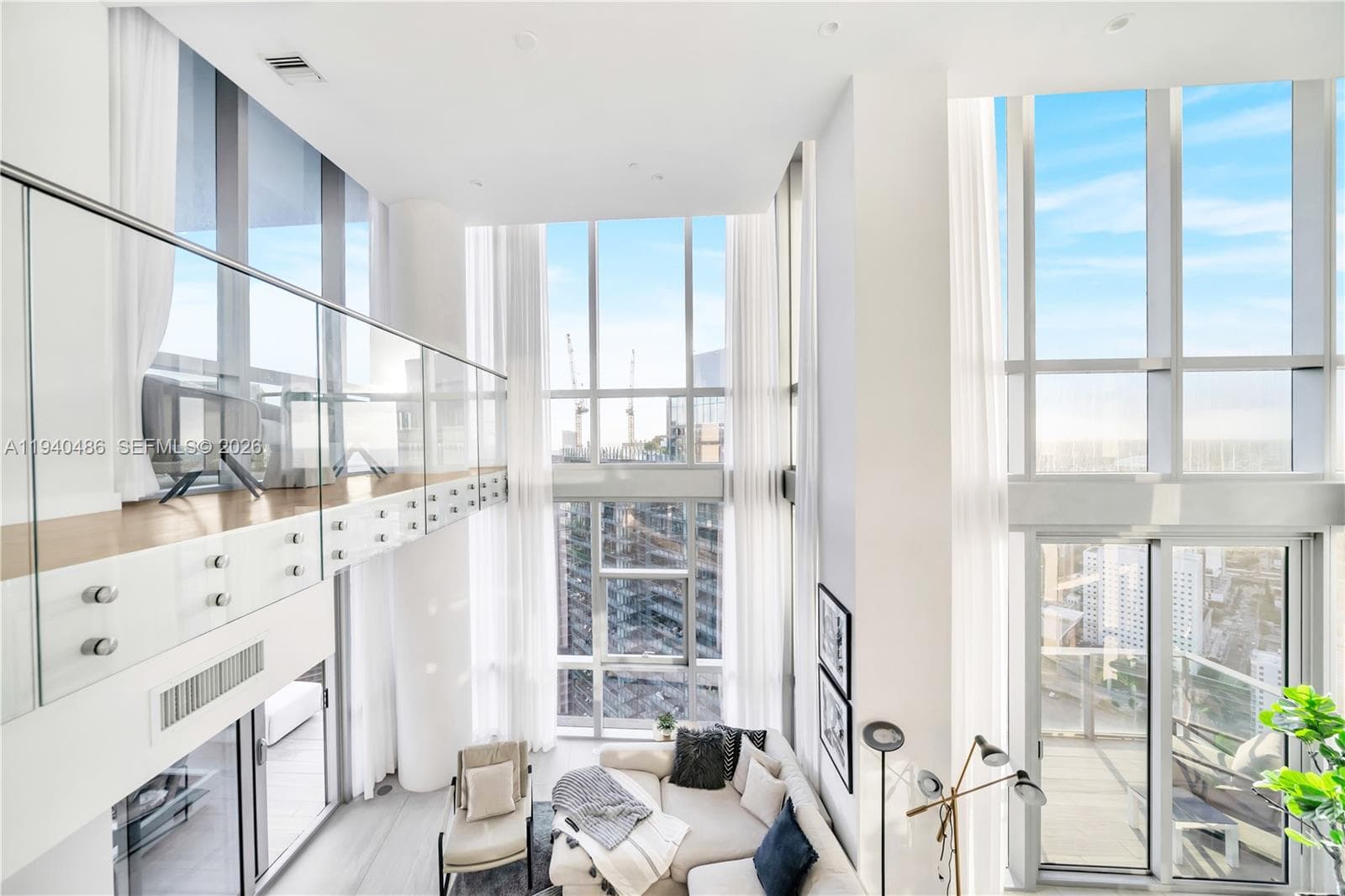 851 NE 1st Avenue # 4612, Miami FL 33132 — 10