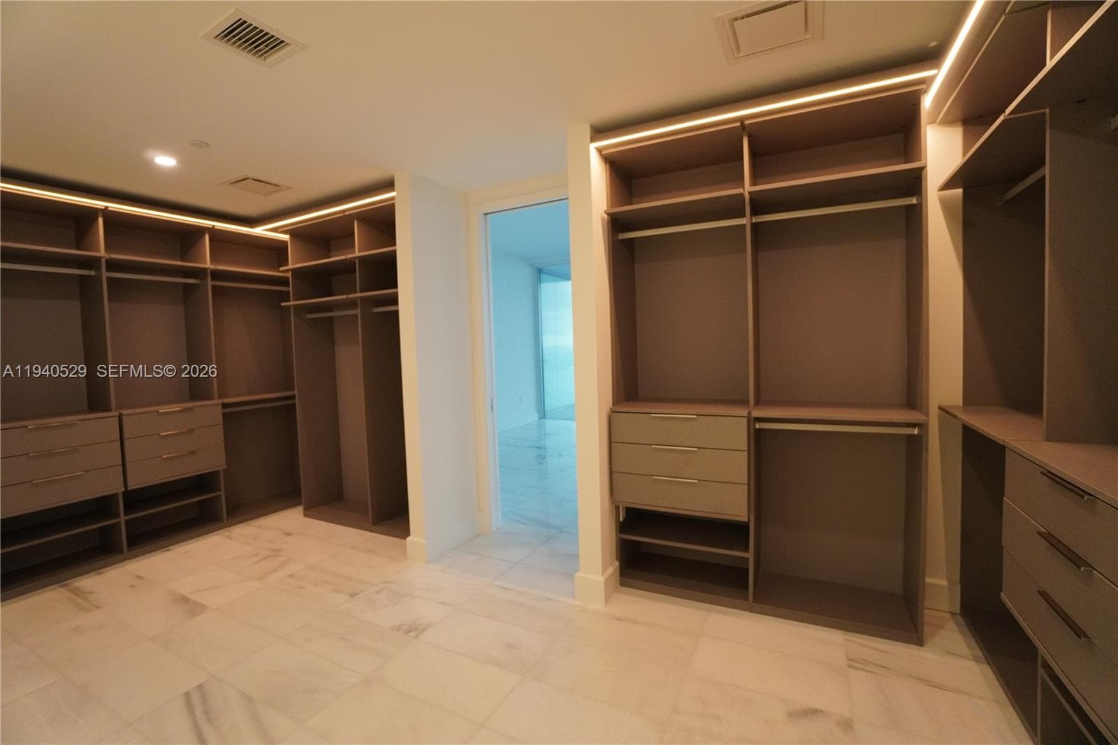 700 NE 26th Terrace # 4403, Miami FL 33137 — 17