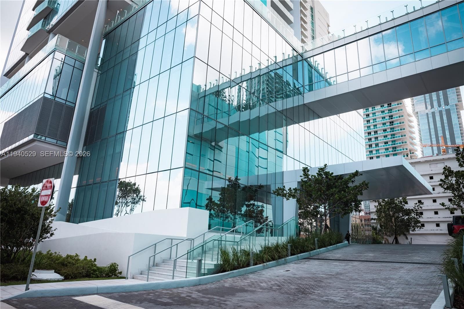 700 NE 26th Terrace # 4403, Miami FL 33137 — 66