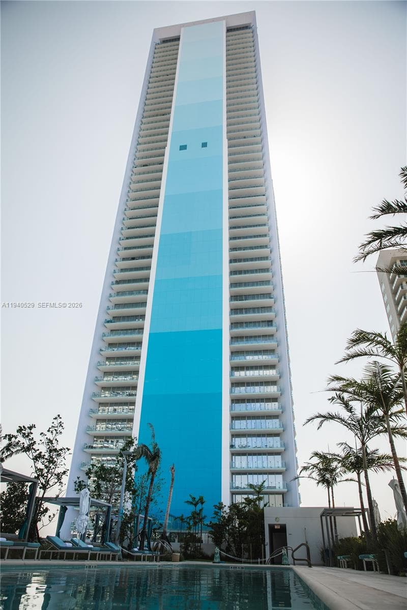 700 NE 26th Terrace # 4403, Miami FL 33137 — 35