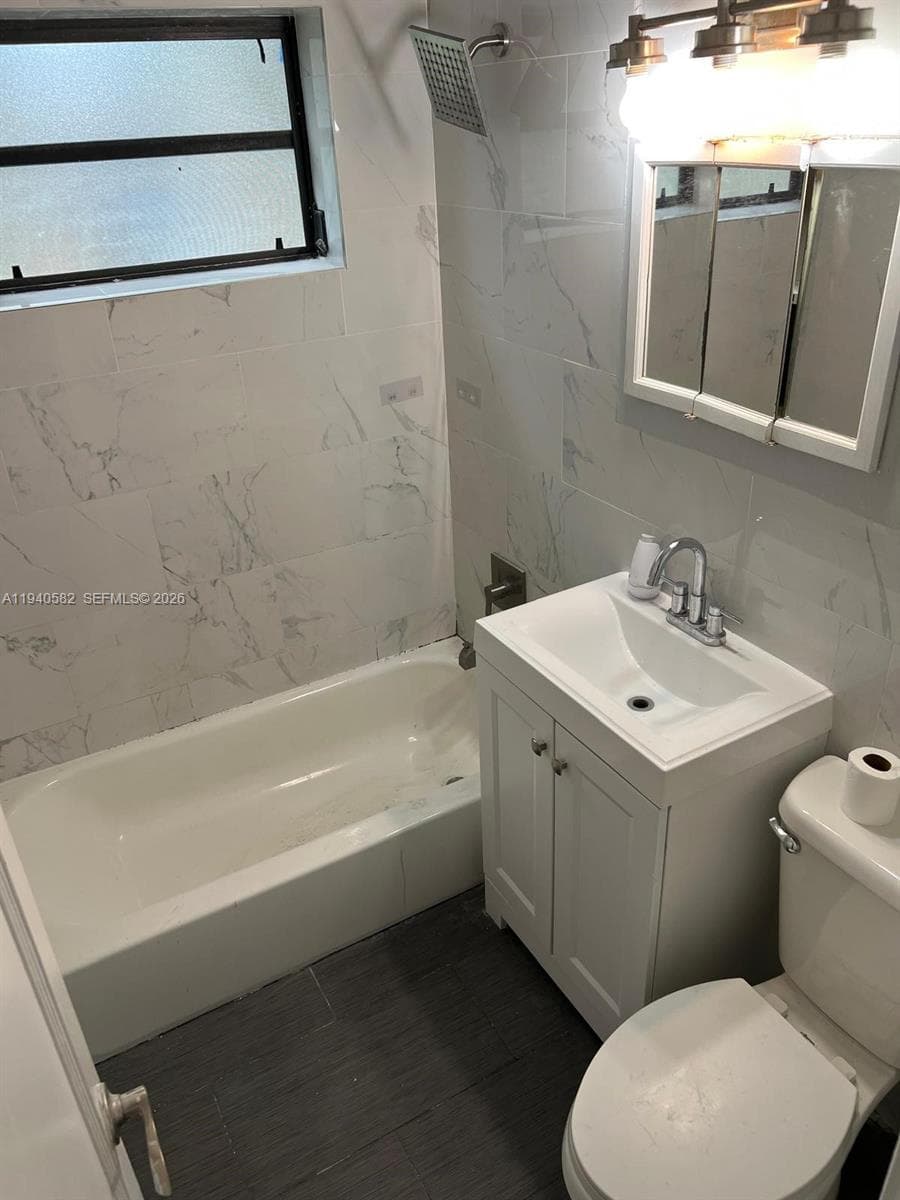 130 NE 171st Ter, Miami FL 33162 — 6