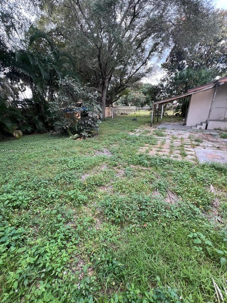 130 NE 171st Ter, Miami FL 33162 — 8