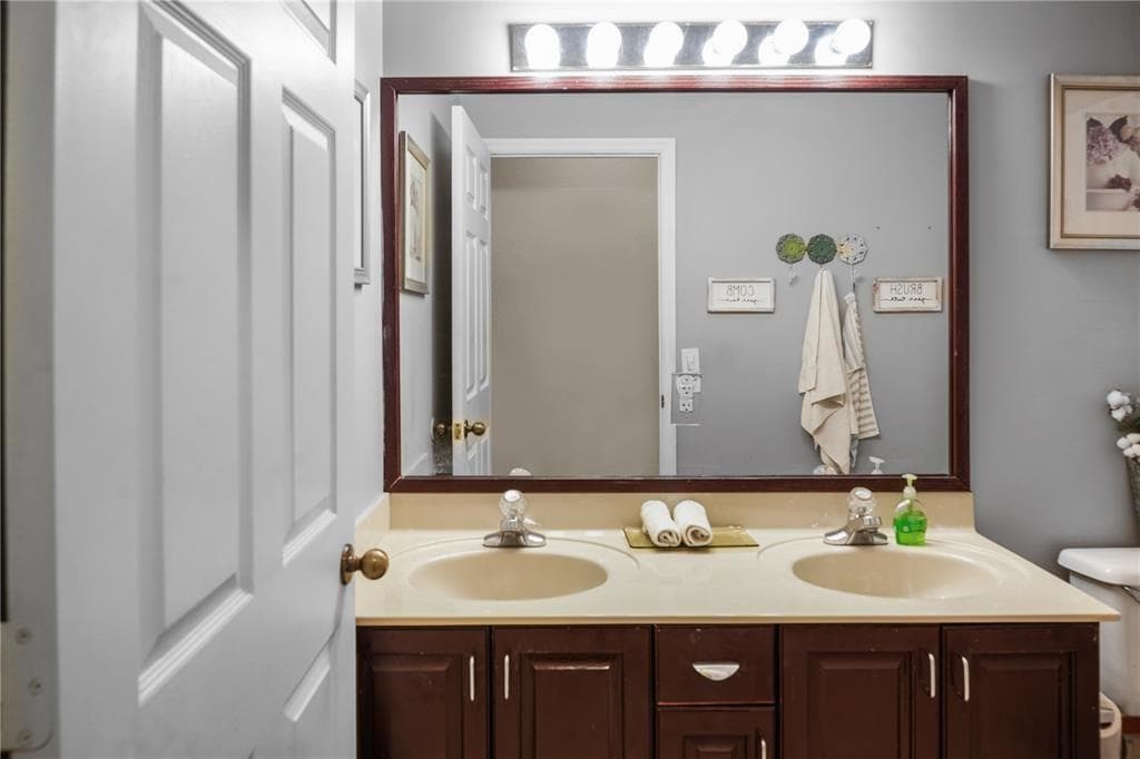 8209 SW 173rd Terrace, Palmetto Bay FL 33157 — 13