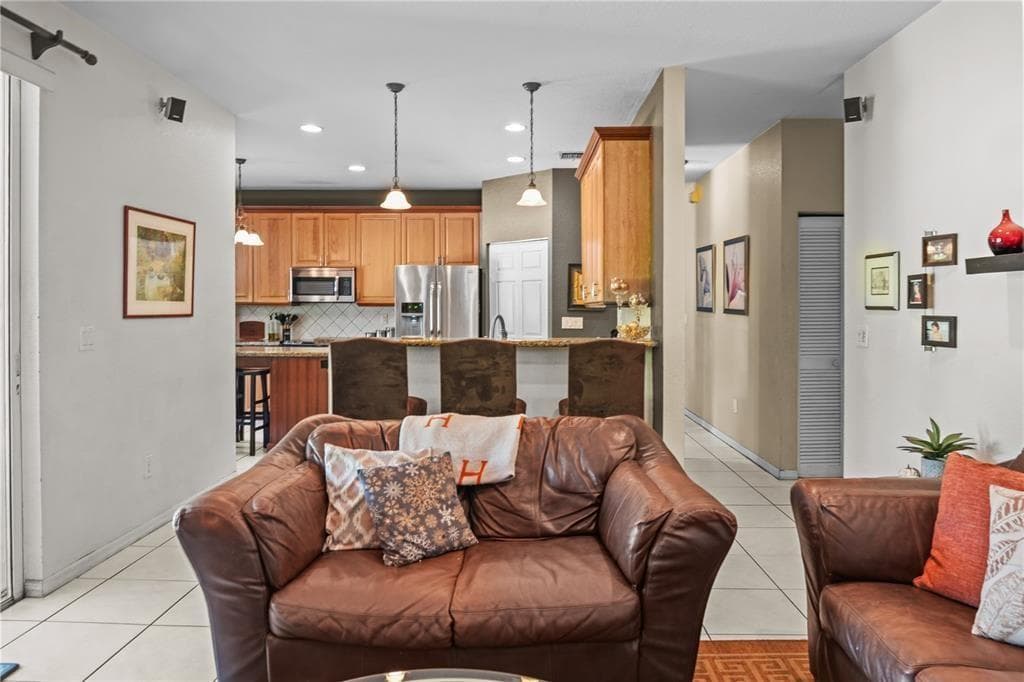 8209 SW 173rd Terrace, Palmetto Bay FL 33157 — 12