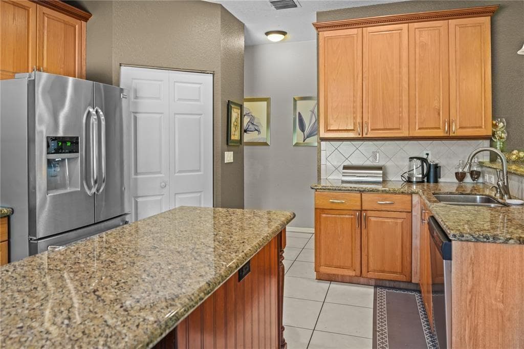 8209 SW 173rd Terrace, Palmetto Bay FL 33157 — 8