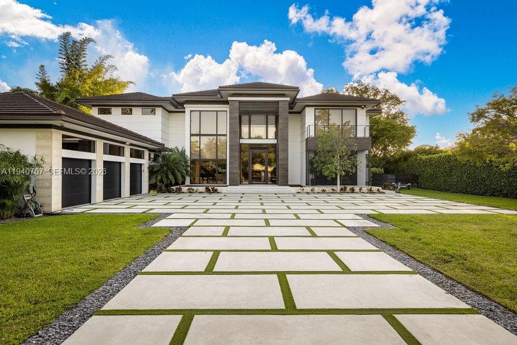 6850 SW 73rd Ct, Miami FL 33143 — 42