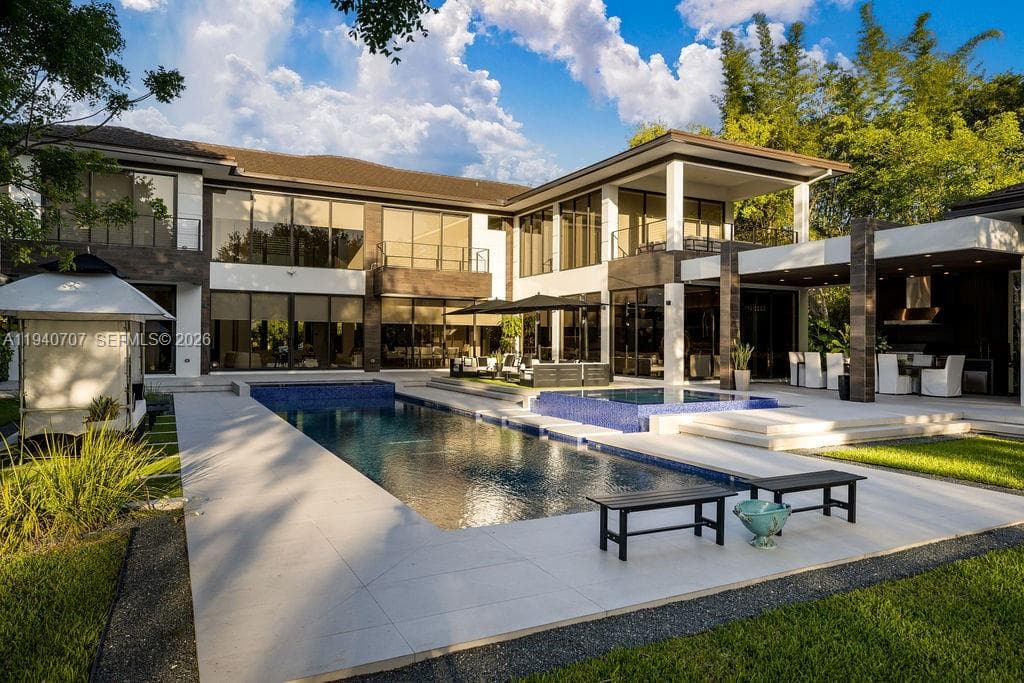 6850 SW 73rd Ct, Miami FL 33143 — 34