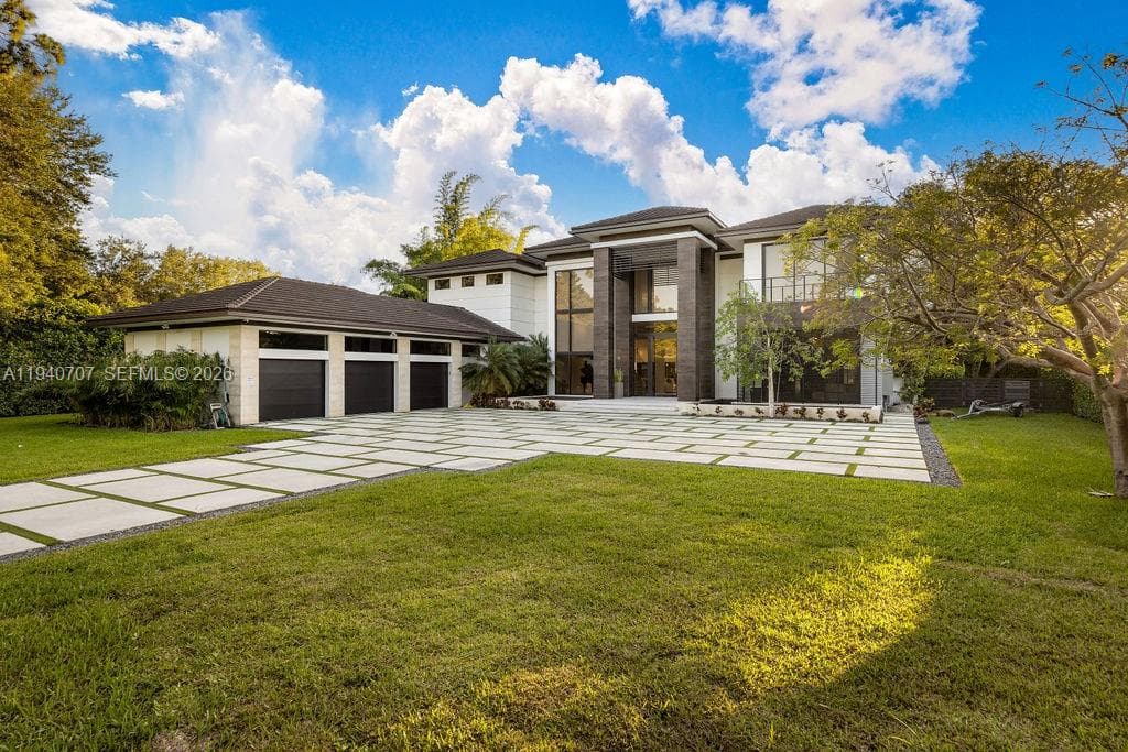 6850 SW 73rd Ct, Miami FL 33143 — 41