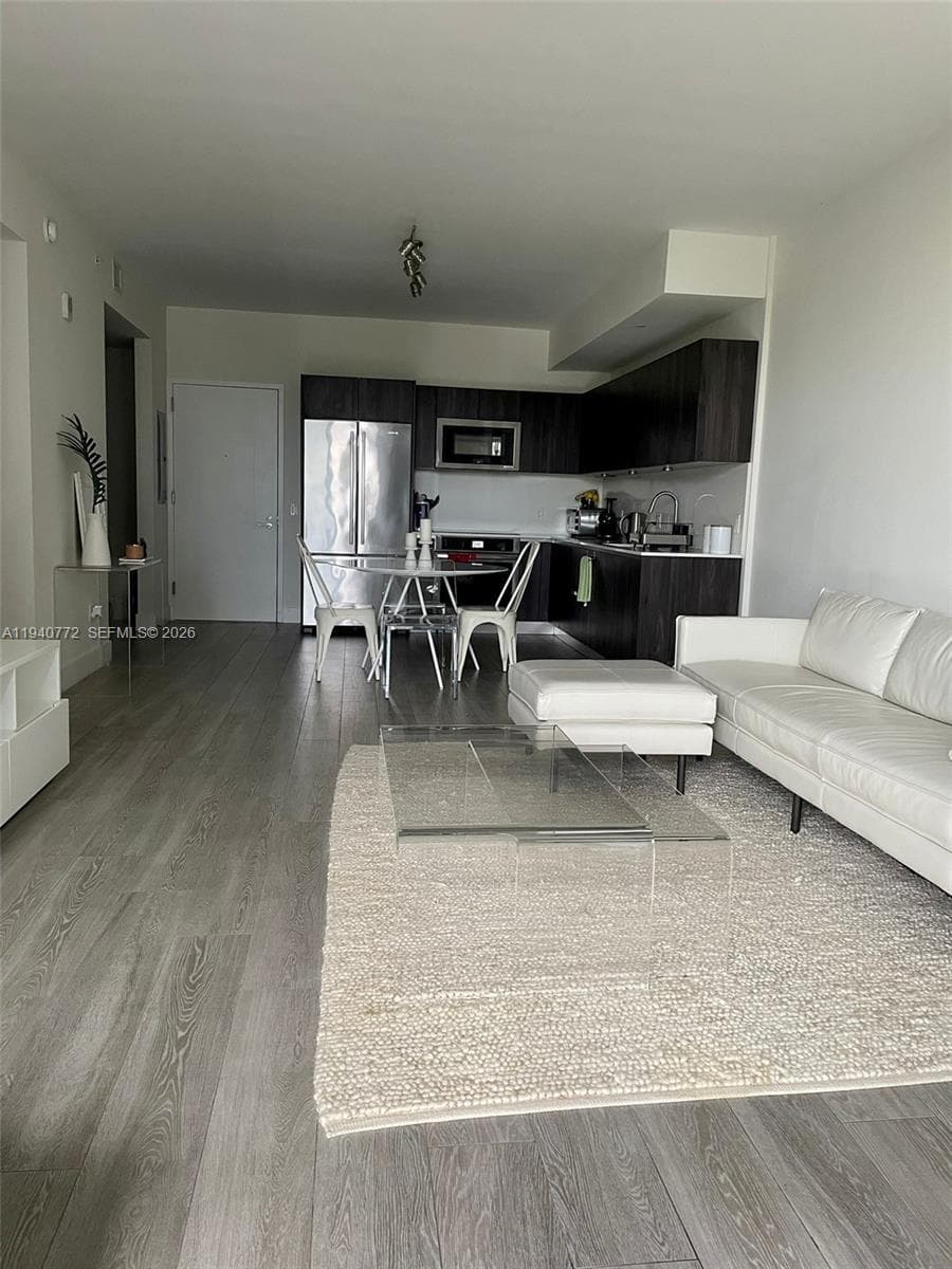 2960 NE 207th St # 714, Aventura FL 33180 — 11
