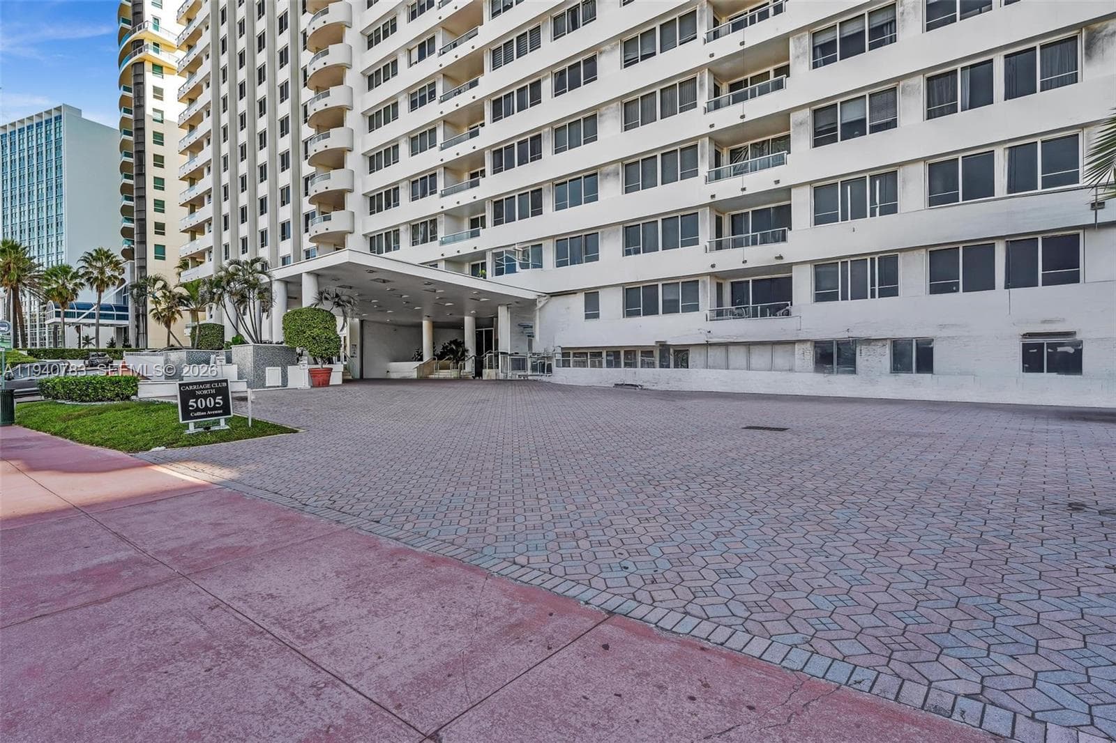 5005 Collins Ave # 824, Miami Beach FL 33140 — 2