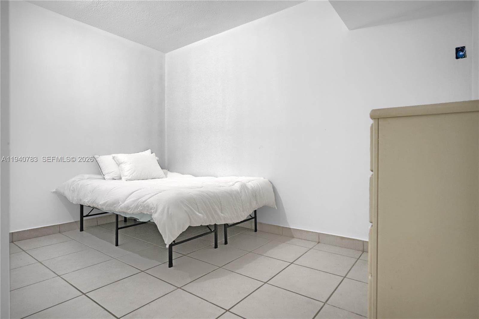 5005 Collins Ave # 824, Miami Beach FL 33140 — 12