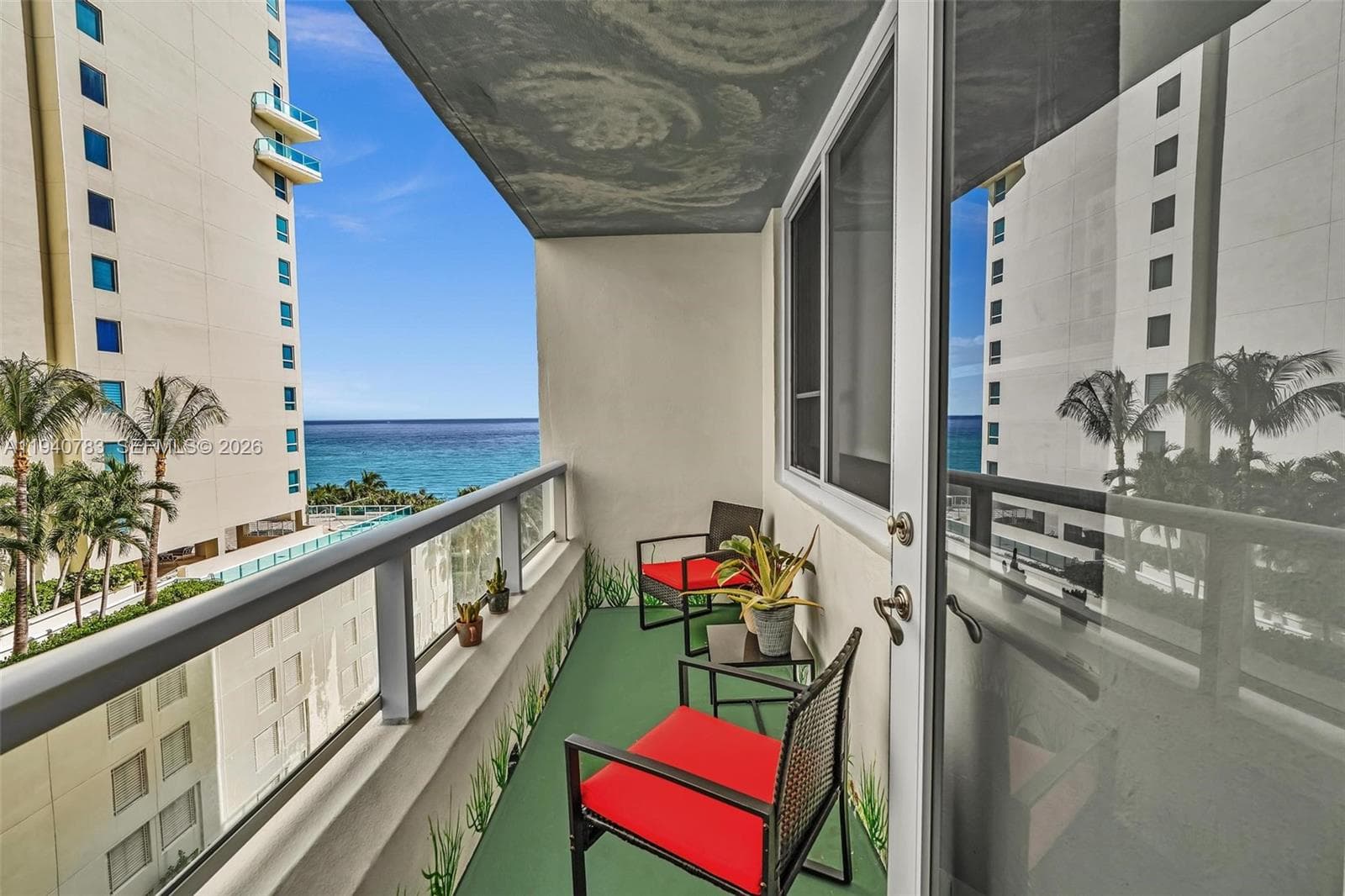 5005 Collins Ave # 824, Miami Beach FL 33140 — 22
