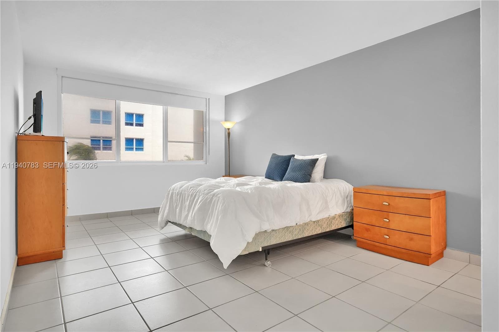 5005 Collins Ave # 824, Miami Beach FL 33140 — 9