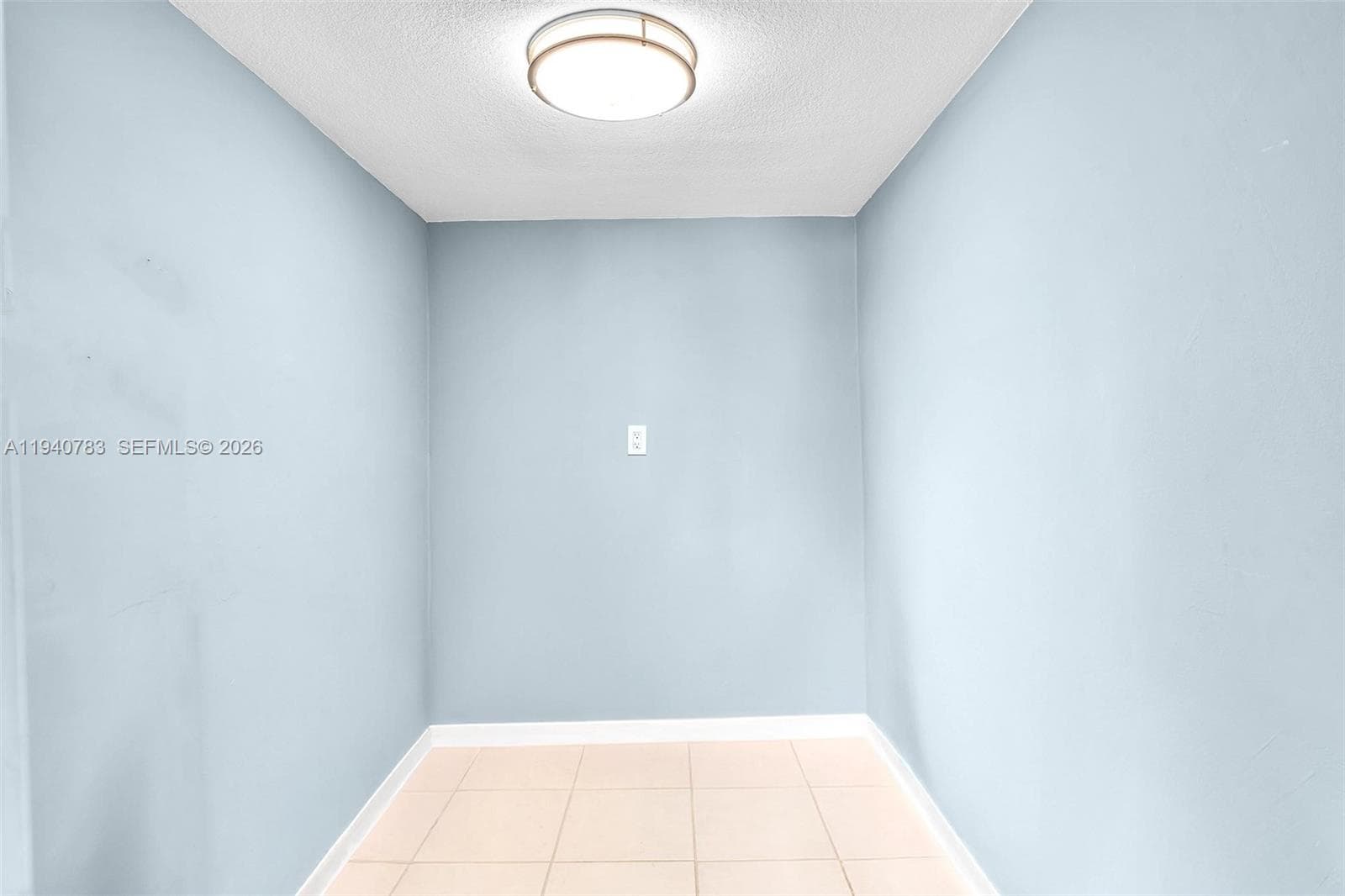 5005 Collins Ave # 824, Miami Beach FL 33140 — 14