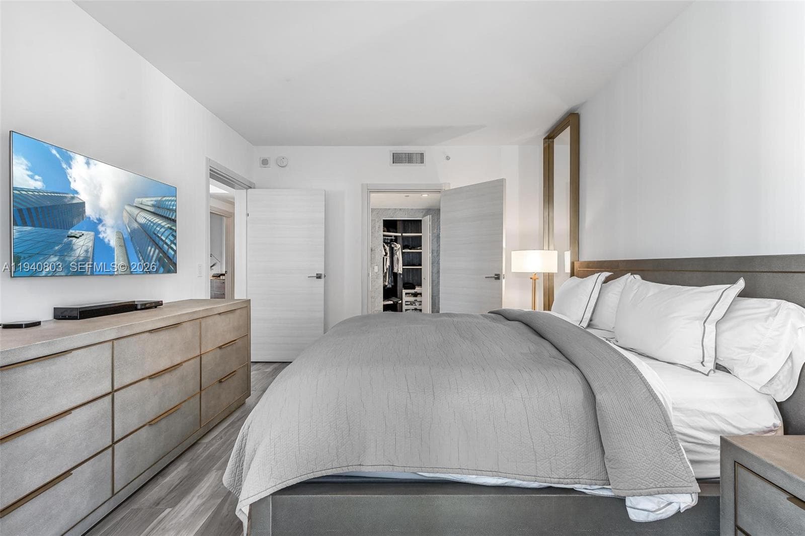 801 S Miami Ave # 2905, Miami FL 33130 — 14