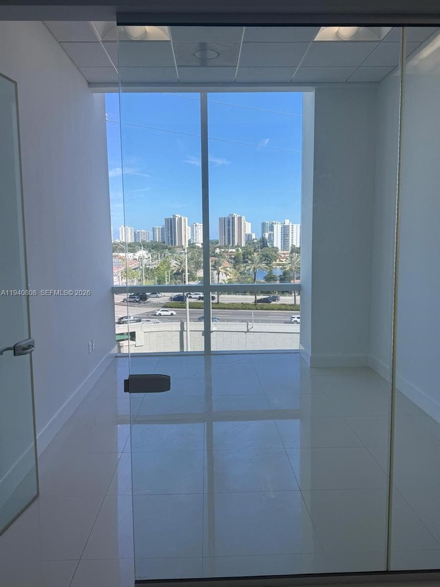20200 Dixie Hwy # 805B, Aventura FL 33180 — 5