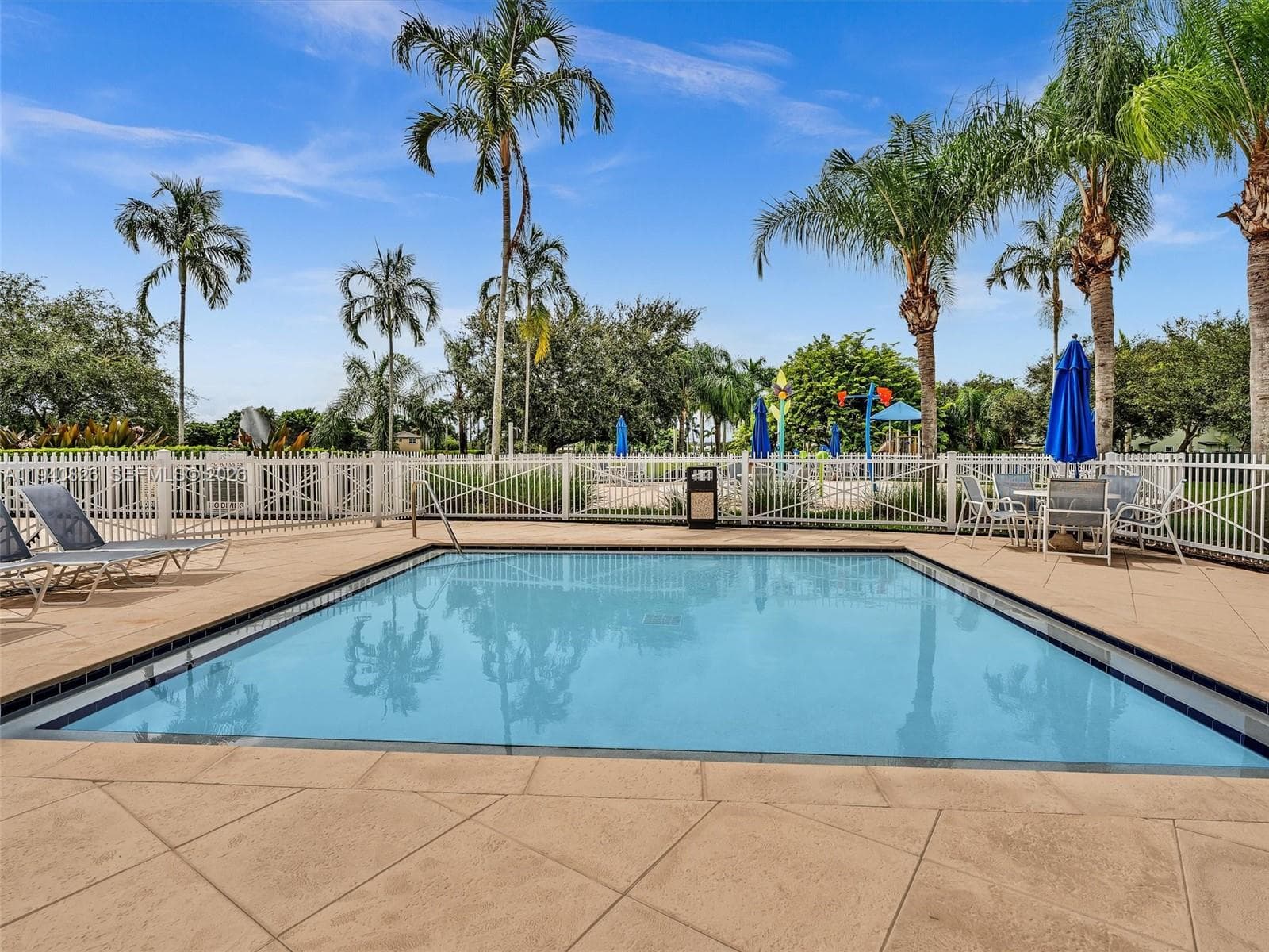 625 SE 30th Ter, Homestead FL 33033 — 62
