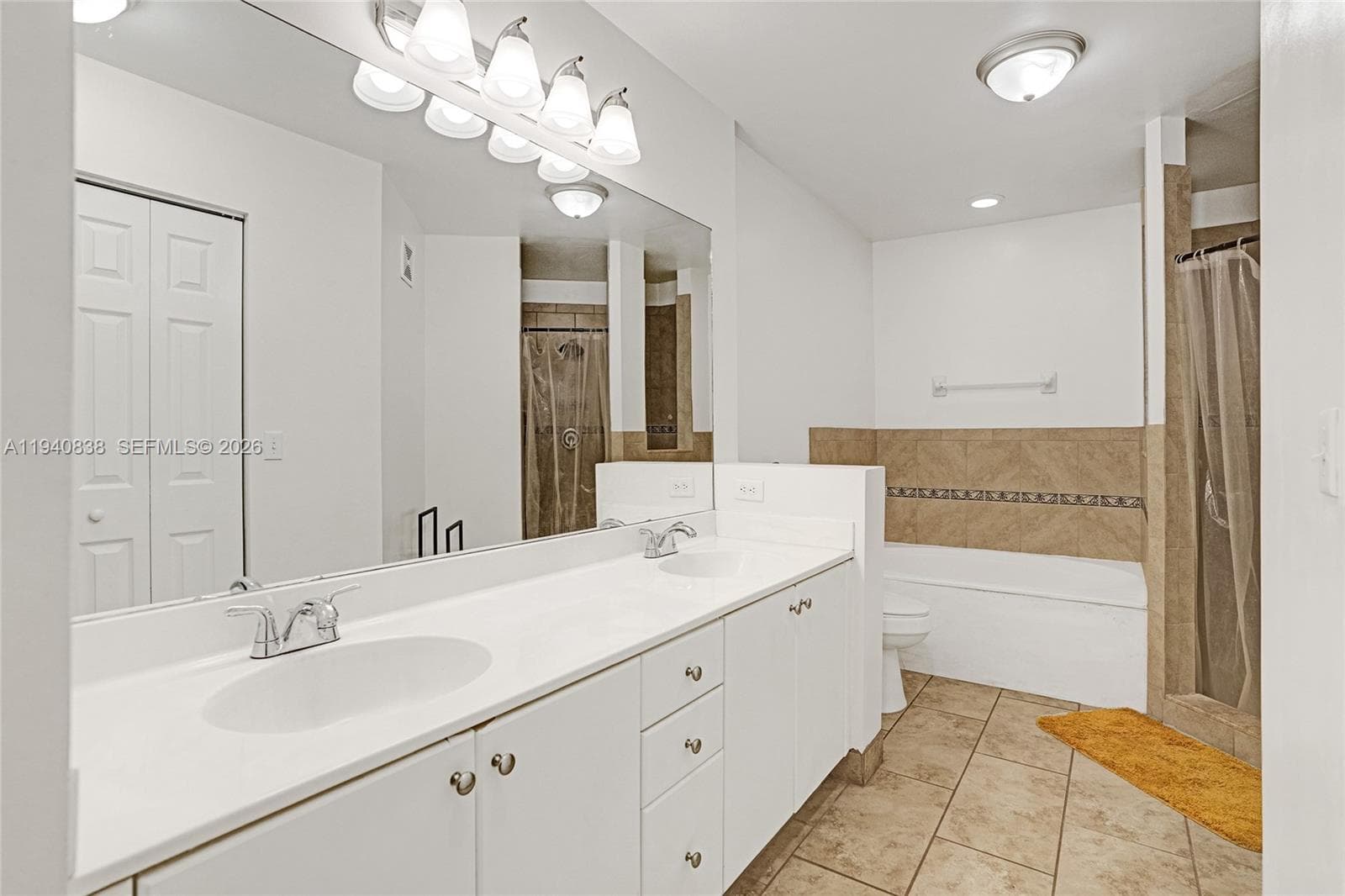 2238 SE 26th lane # 2238, Homestead FL 33035 — 14