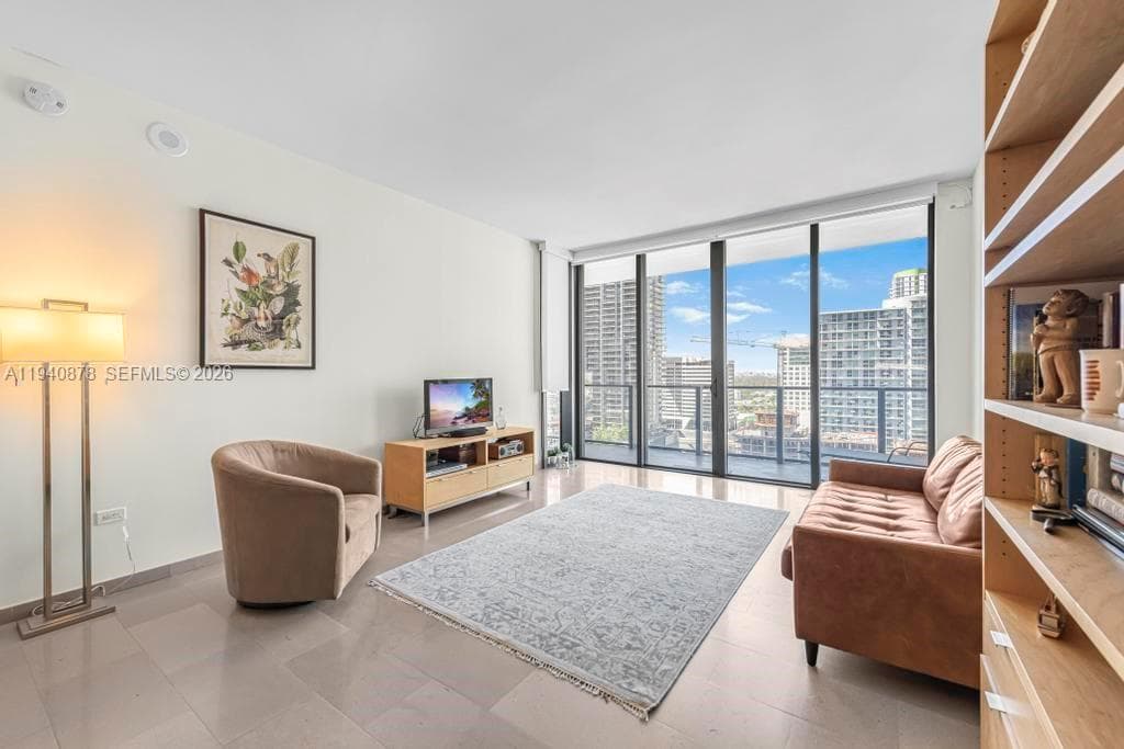 68 SE 6th St # 1710, Miami FL 33131 — 13
