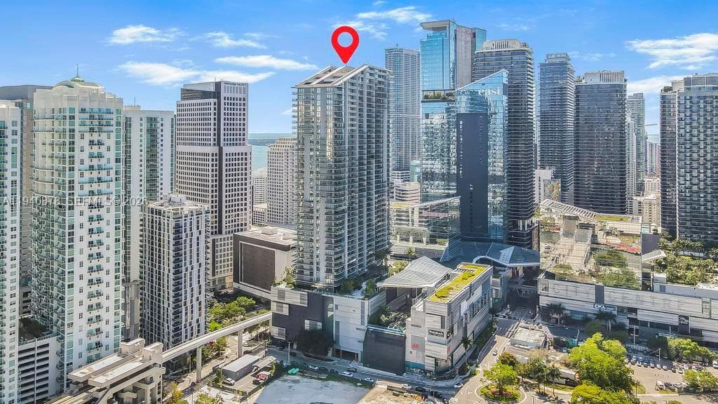 68 SE 6th St # 1710, Miami FL 33131 — 29