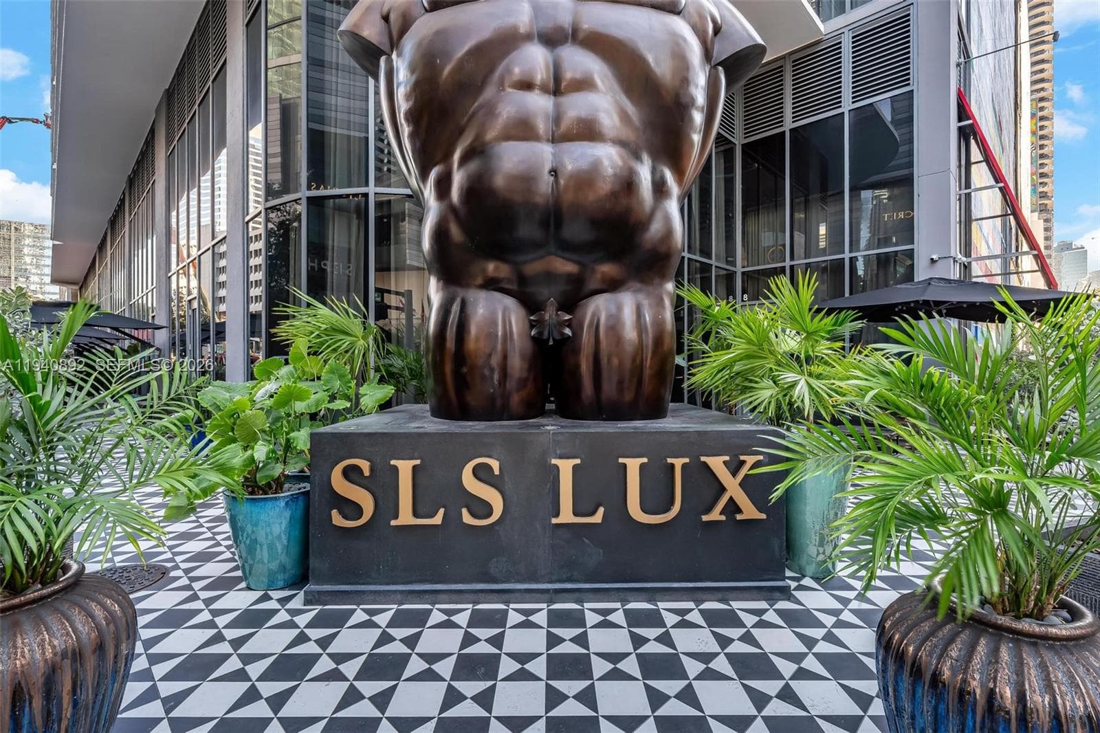 801 S Miami Ave # 2905, Miami FL 33130 — 27