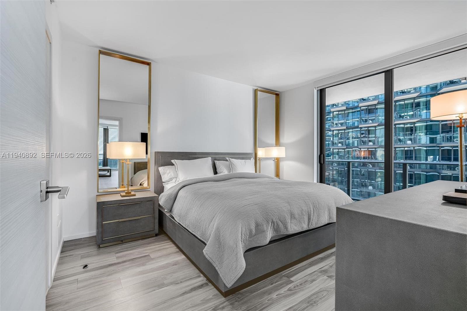 801 S Miami Ave # 2905, Miami FL 33130 — 13