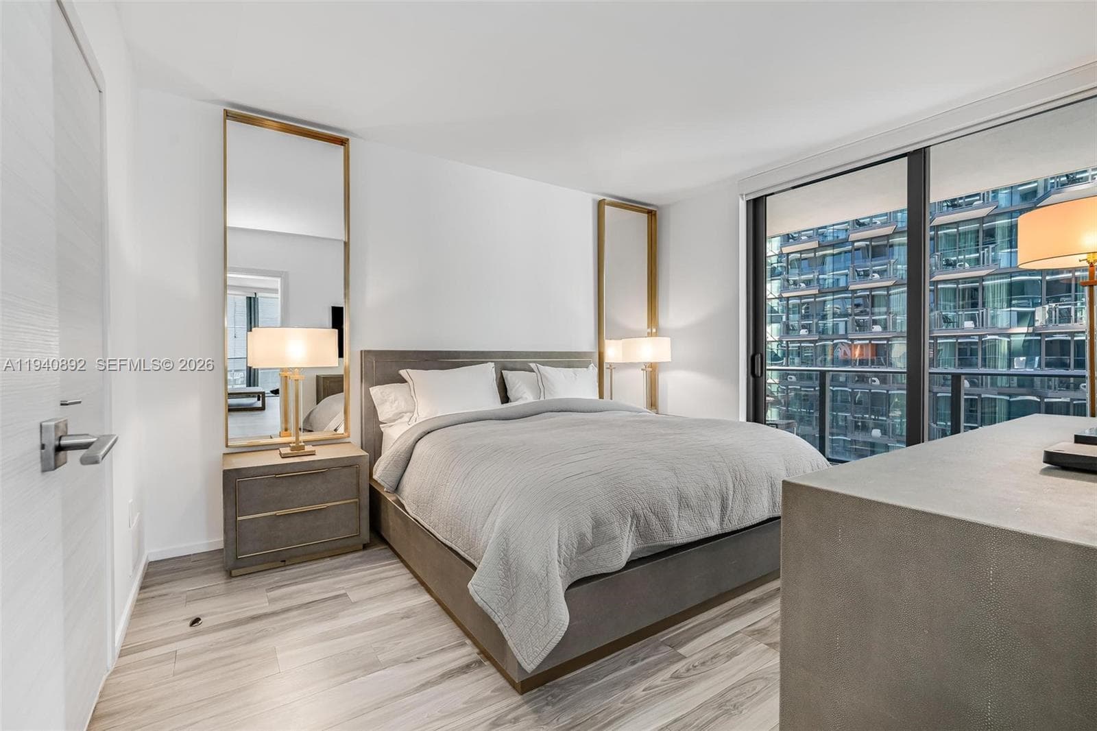 801 S Miami Ave # 2905, Miami FL 33130 — 24
