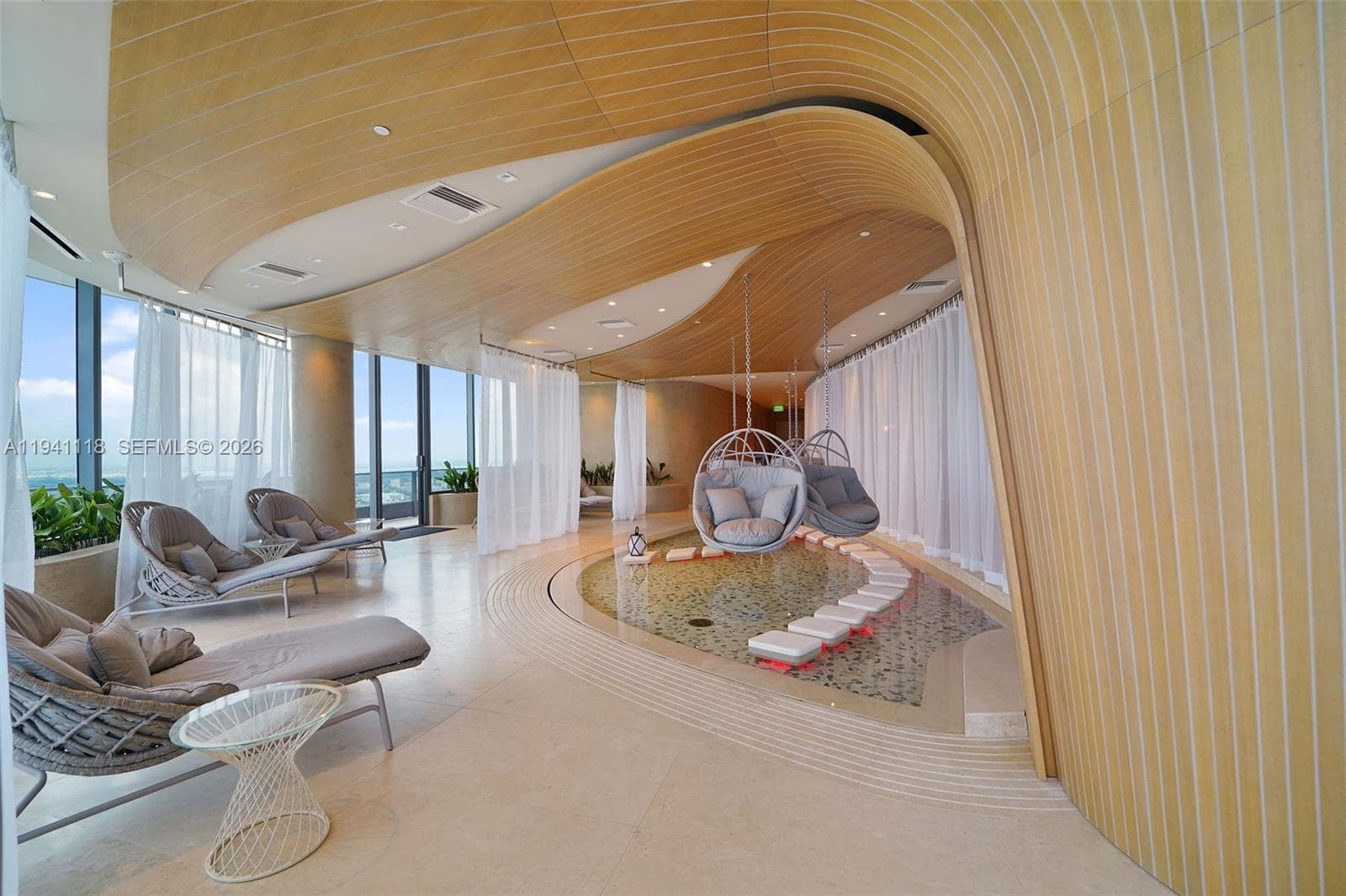 1000 Brickell Plz, Miami FL 33131 — 62
