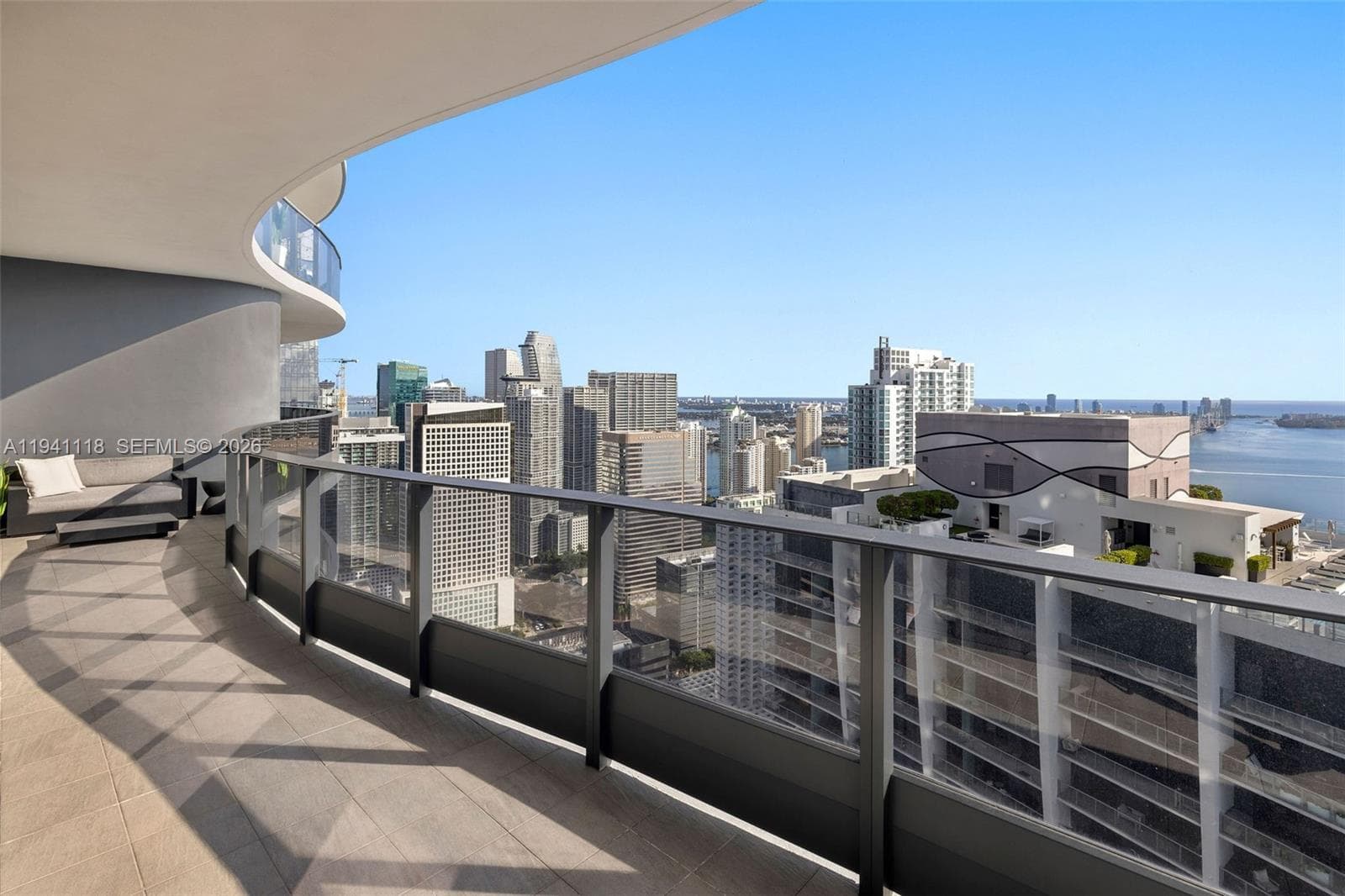 1000 Brickell Plz, Miami FL 33131 — 46