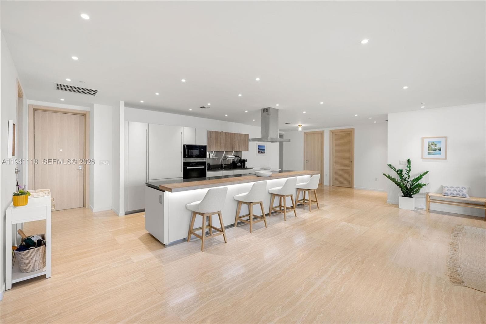1000 Brickell Plz, Miami FL 33131 — 16