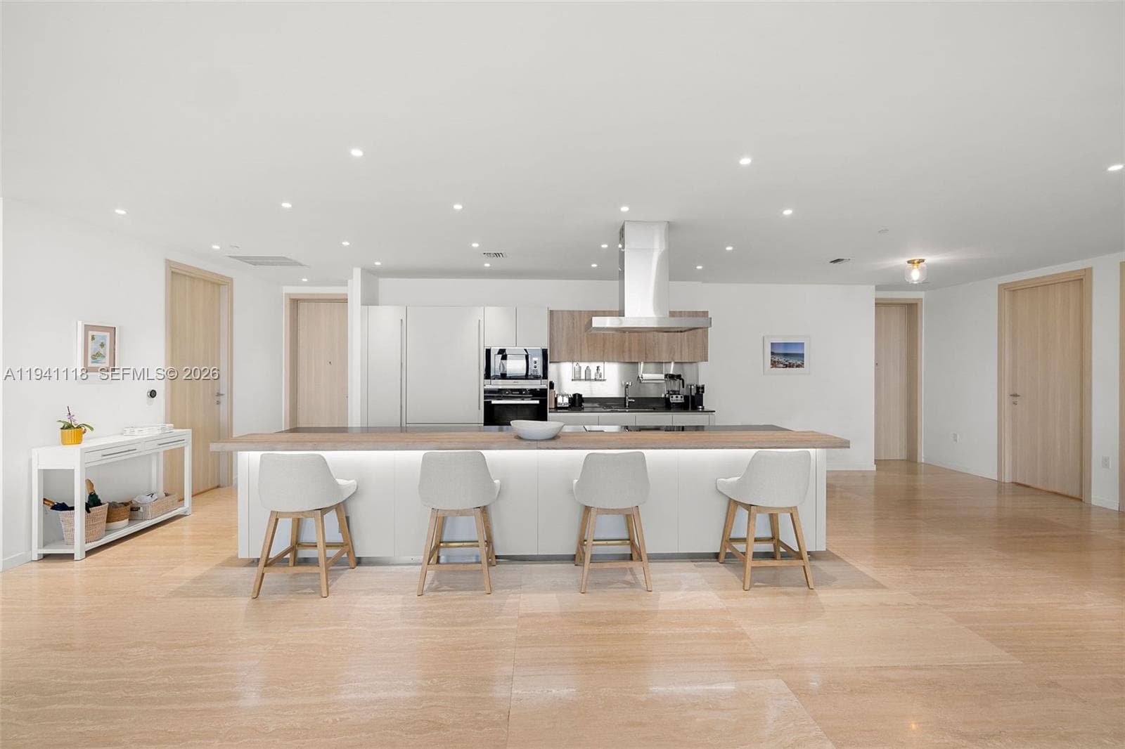 1000 Brickell Plz, Miami FL 33131 — 18