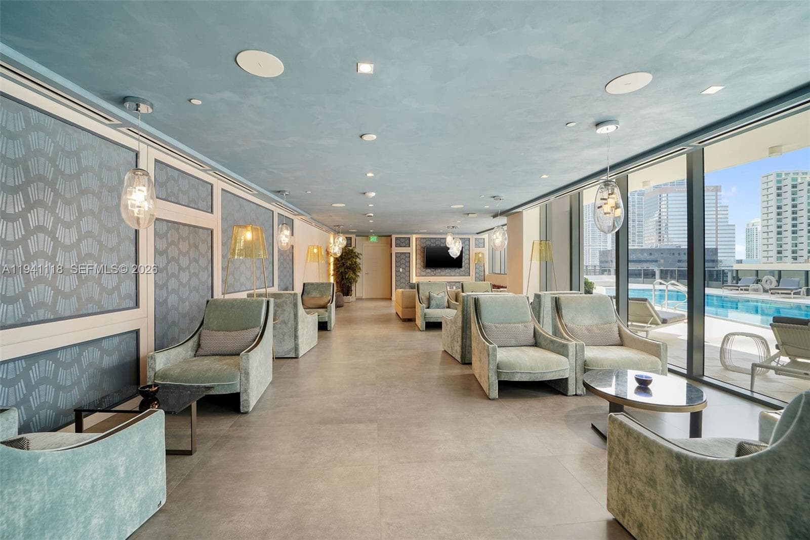 1000 Brickell Plz, Miami FL 33131 — 55