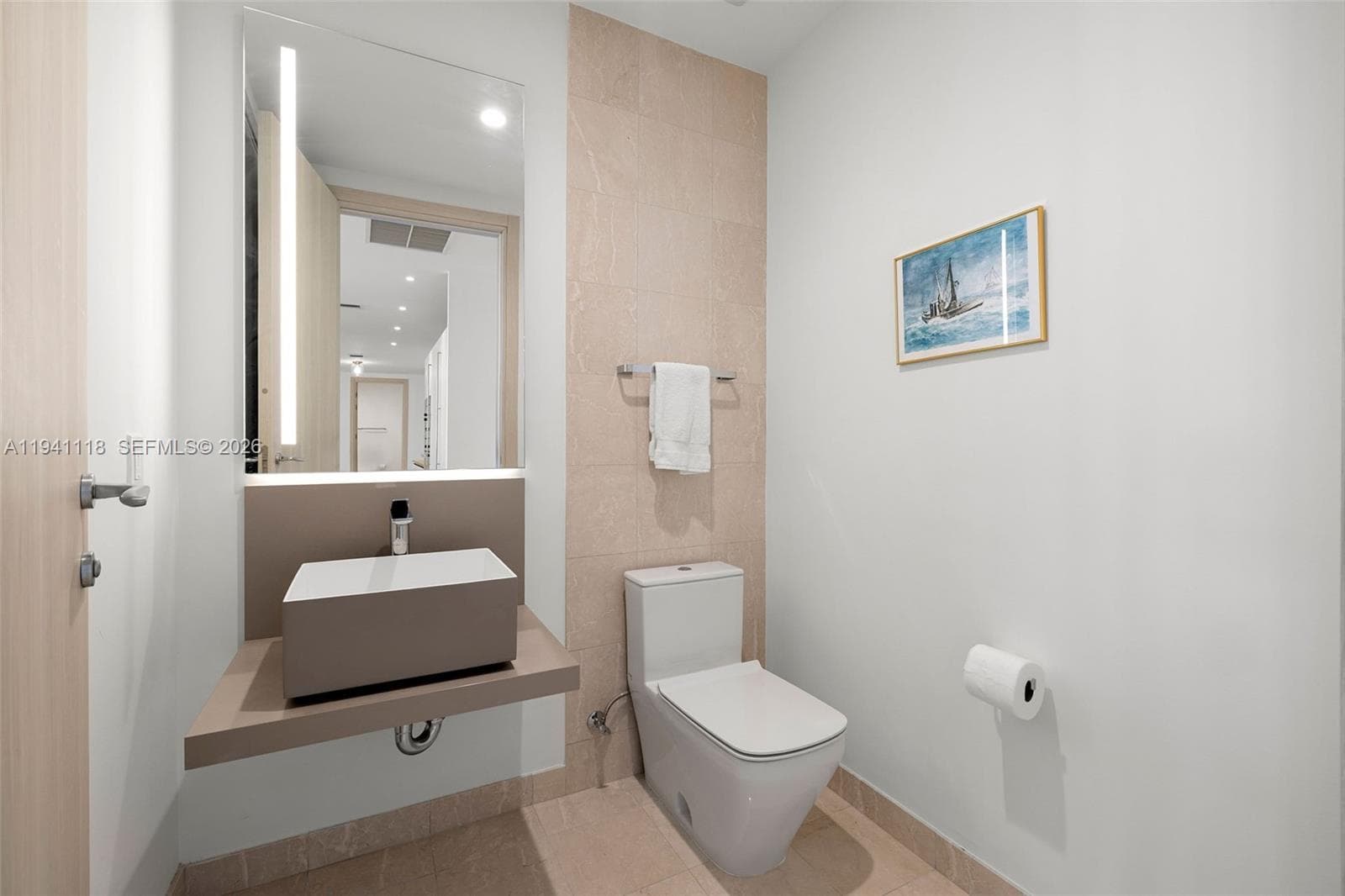 1000 Brickell Plz, Miami FL 33131 — 44