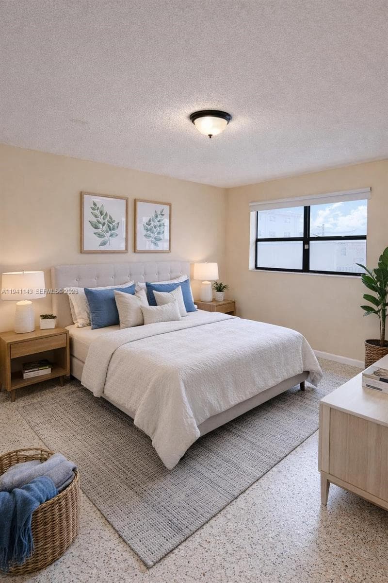 Guernica Condo, Miami, FL — 2