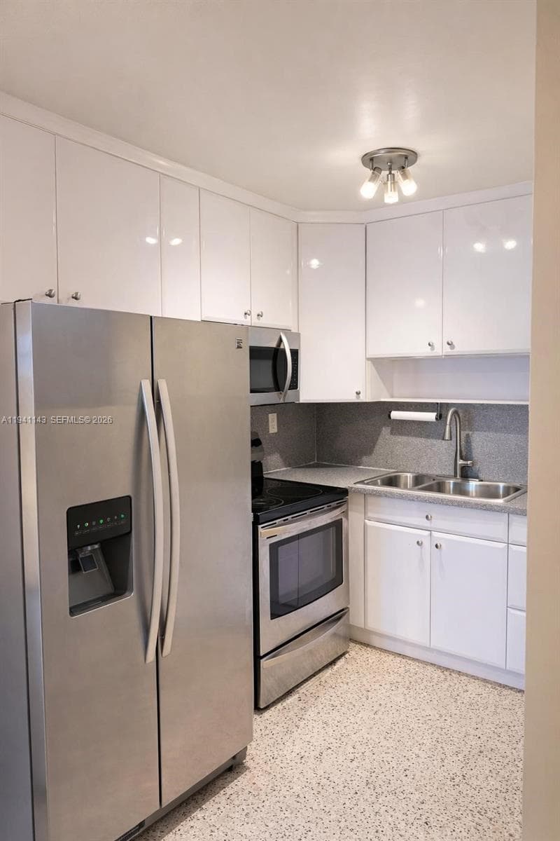 Guernica Condo, Miami, FL — 5