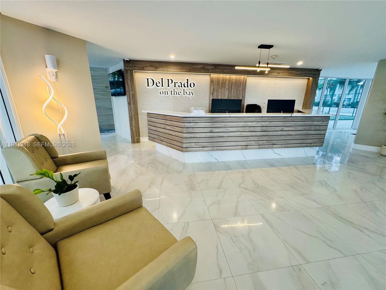 18041 Biscayne Blvd *BOAT SLIP & UNIT* # 1605, Aventura FL 33160 — 47