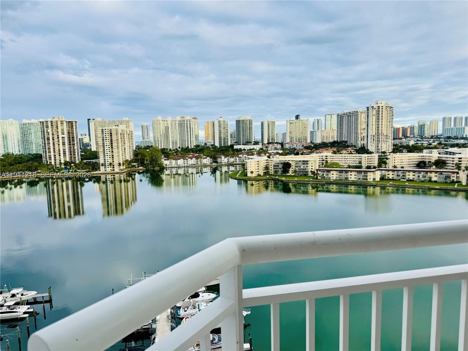 18041 Biscayne Blvd *BOAT SLIP & UNIT* # 1605, Aventura FL 33160 — 10