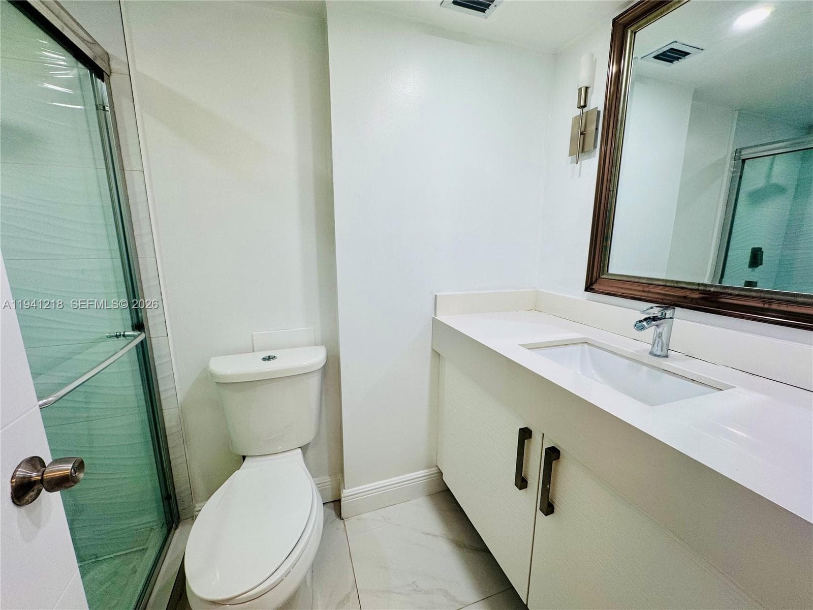 18041 Biscayne Blvd *BOAT SLIP & UNIT* # 1605, Aventura FL 33160 — 31