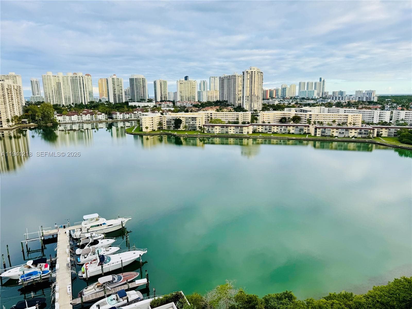 18041 Biscayne Blvd *BOAT SLIP & UNIT* # 1605, Aventura FL 33160 — 8