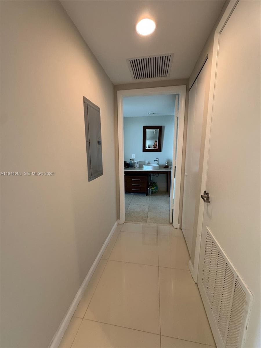 495 Brickell Ave # 3507, Miami FL 33131 — 10