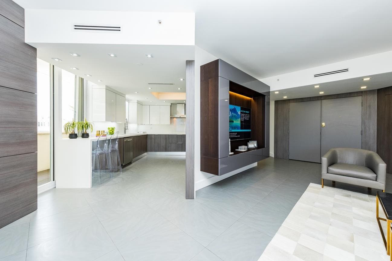 9595 Collins Avenue, Surfside FL 33154 — 8