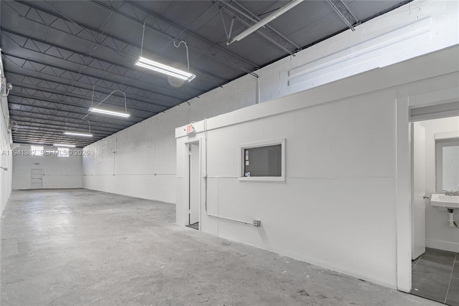 569 W 28th St, Hialeah FL 33010 — 2