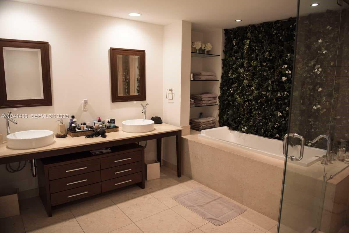 495 Brickell Ave # 3805, Miami FL 33131 — 7